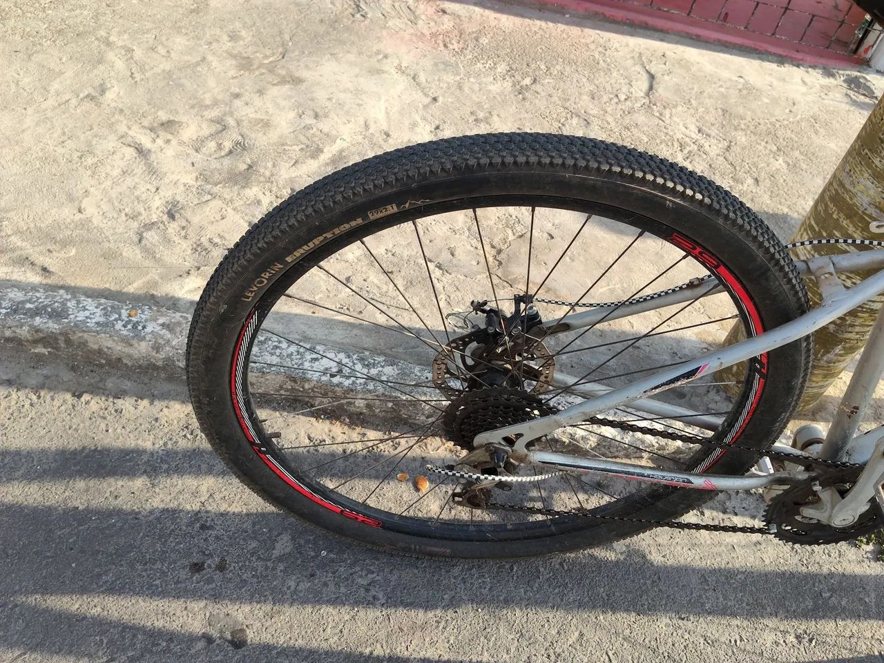 Bicicleta aro 29 - Foto 4