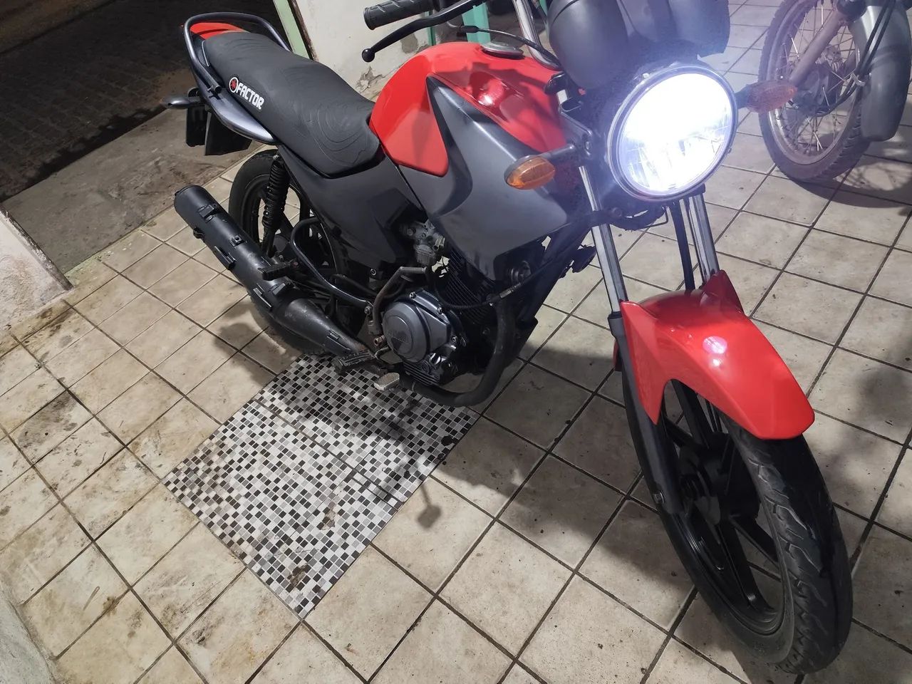 Moto factor  - Foto 4