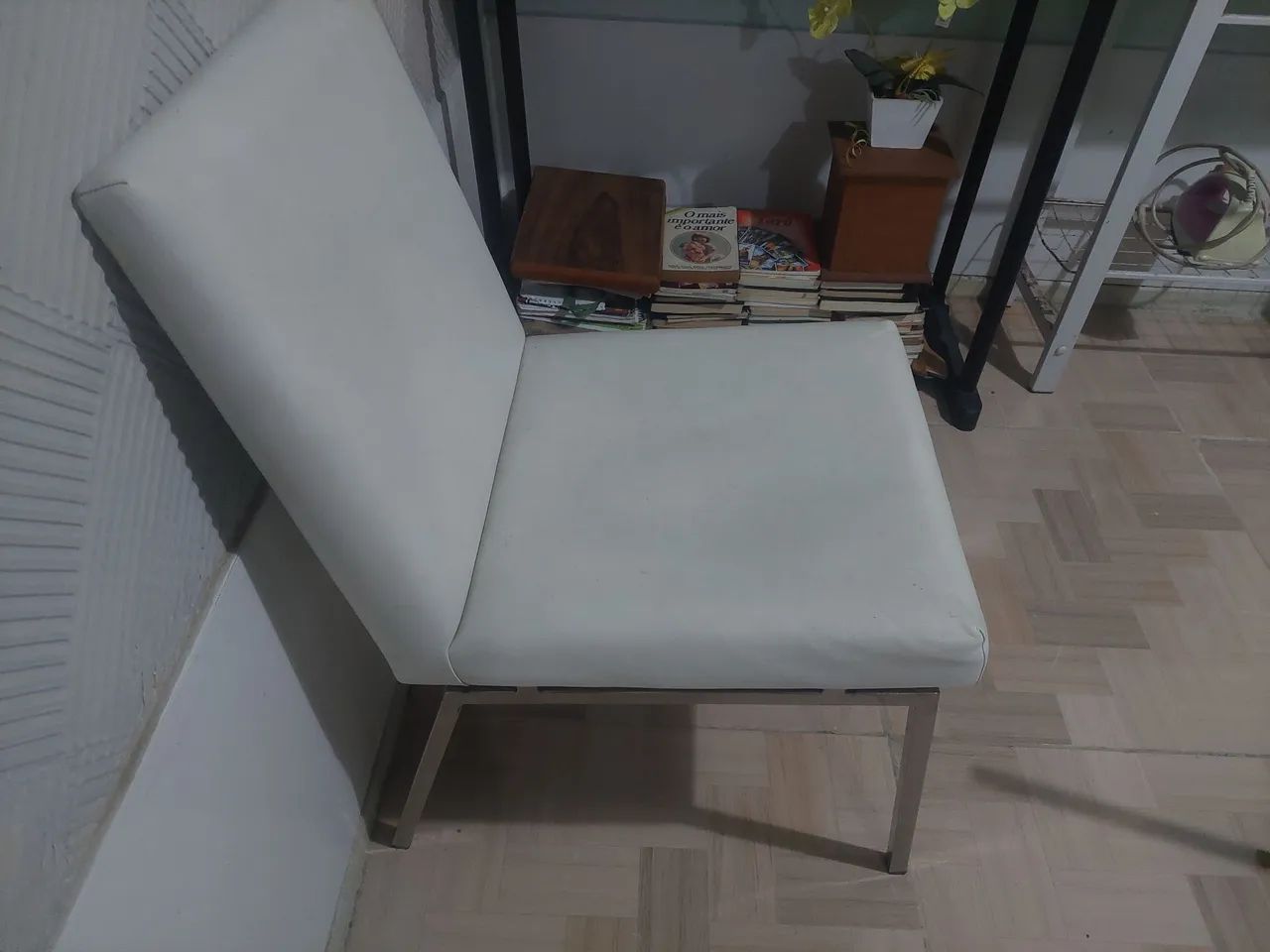 Cadeira de couro com aço inox  - Foto 3