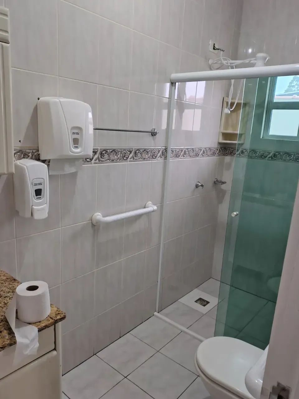 Sala comercial térrea no bairro Maracanã em Colombo. - Foto 4