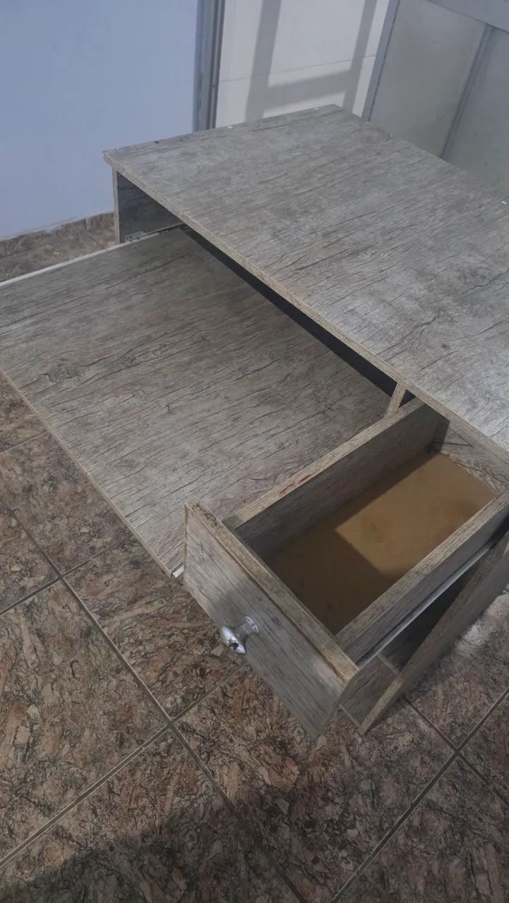 MESA PARA COMPUTADOR  - Foto 2