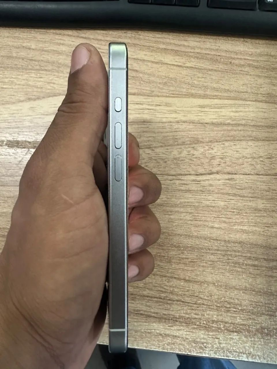 IPHONE 15 pro 256gb, sem marcas, extra!!  - Foto 3