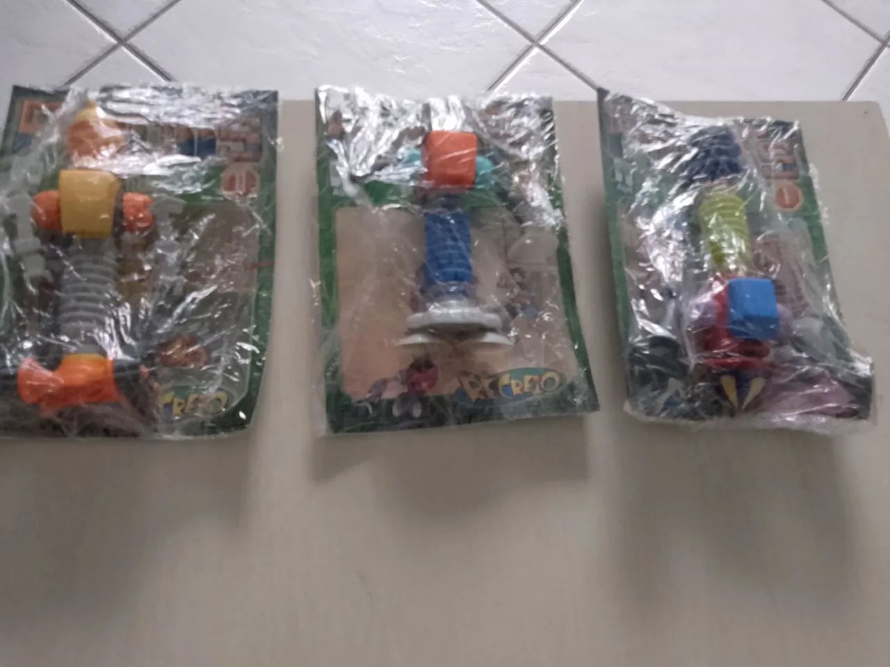Mini gibi Robits+ boneco,mini gibi Max Robits+ boneco e mini gibi Rock animal+ boneco. - Foto 4