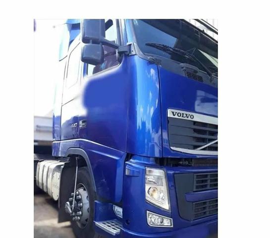 Caminhão volvo 440 - Foto 2