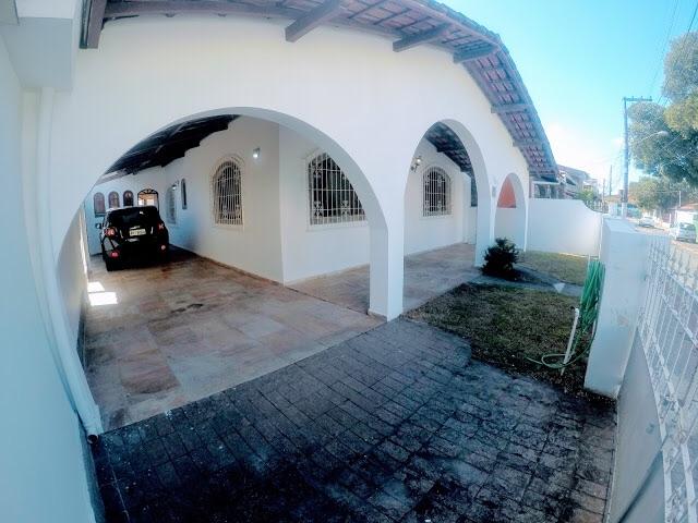 Vendo Linda casa linear em jardim camburi 04 quartos, 01 suite