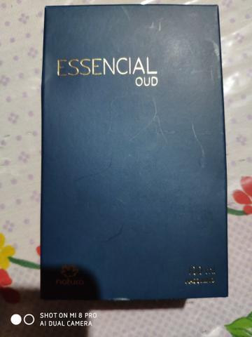 Vendo ESSENCIAL OUD R$115.00