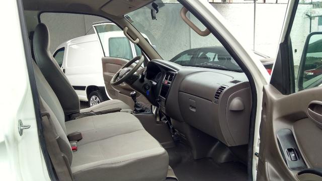 Caminhãozinho, Furgão - HR 2.5 Turbo Diesel, ano 2016, único dono, Joinville SC - Foto 4