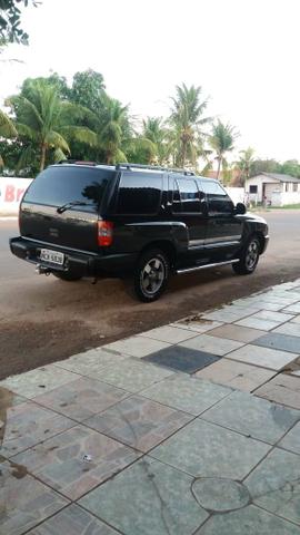 Vendo blazer ano 2005 executive impecável - Foto 2