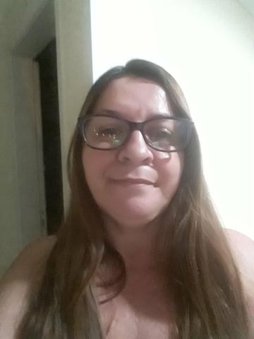 Cuidadora de idosos e acompanhante hospitalar e residencial
