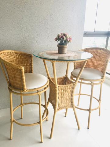 Lindo Jogo de Mesa com 2 Banquetas - Foto 2