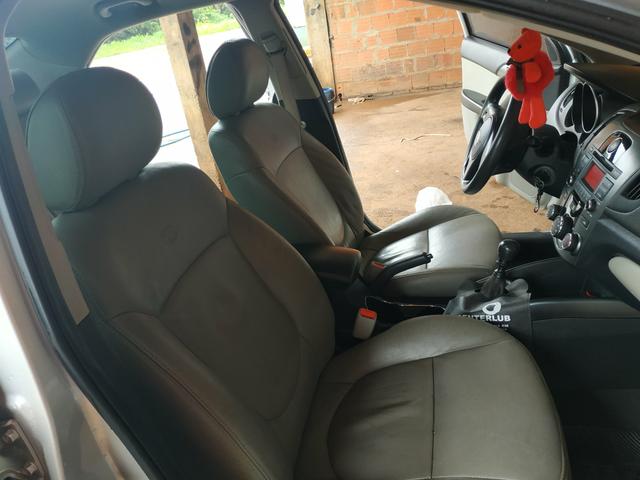 Kia cerato - Foto 17