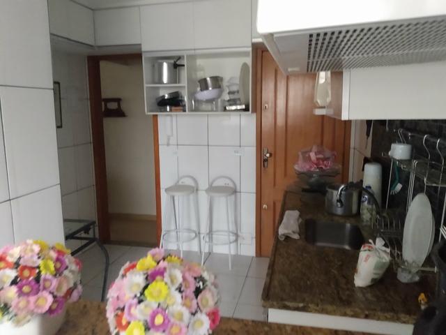 Apartamento mobiliado com dois quartos e com vaga no Méier - Foto 4