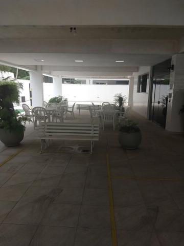 Apto guaruja temporada a 100 metros da praia pitangueiras - Foto 4