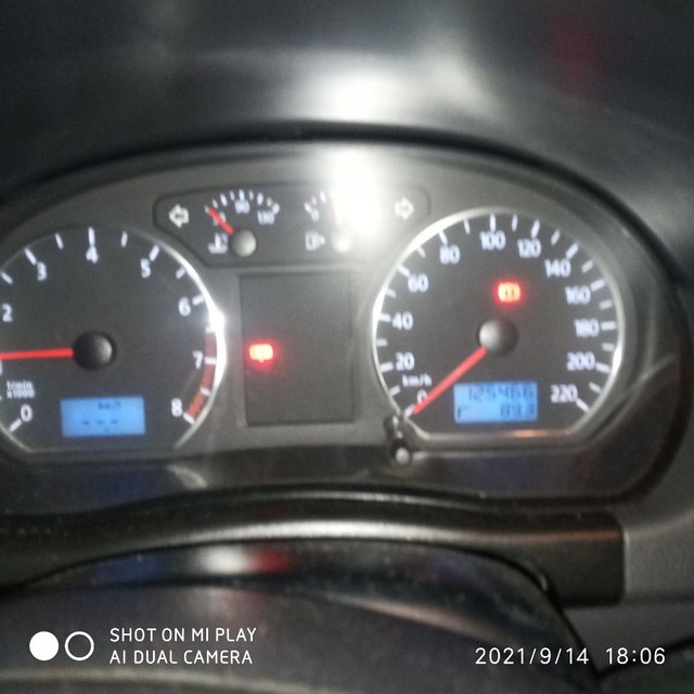 POLO SEDAN 2011