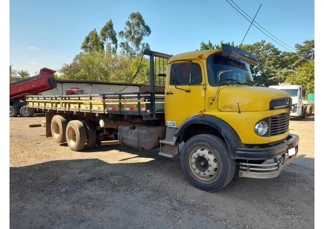 CAMINHÃO MB1519 A VENDA