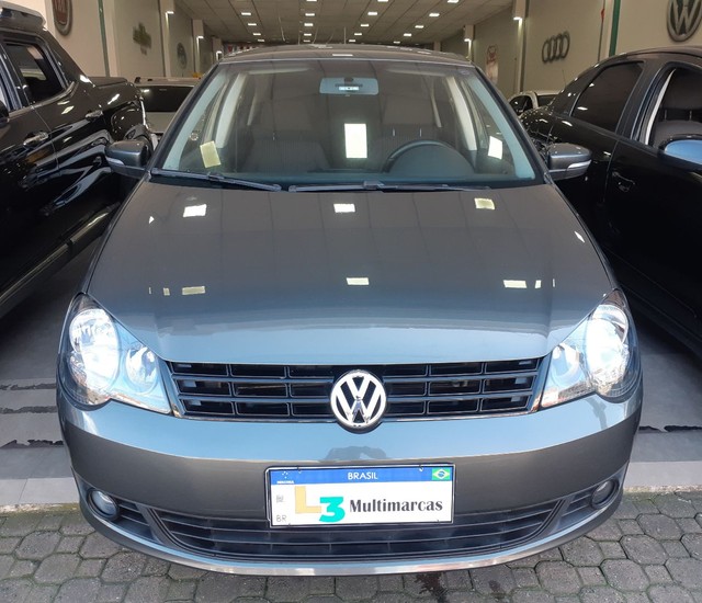 POLO CONFORT 1.6 FLEX MI, COMPLETO !