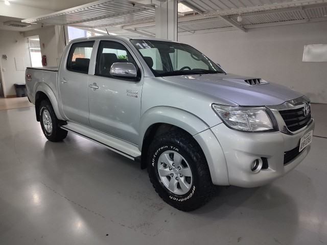 TOYOTA HILUX 3.0 SRV 4X4 AUTOMÁTICA DIESEL