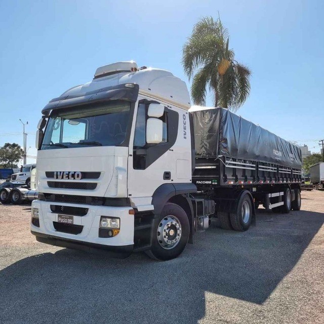 IVECO STRALIS 400 4X2 2013