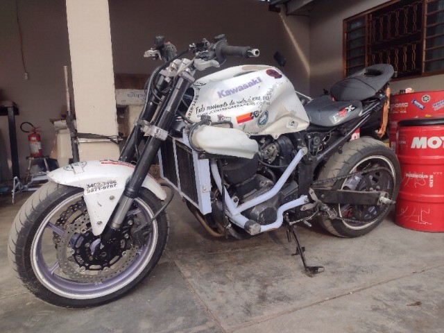 KAWASAKI Z-750