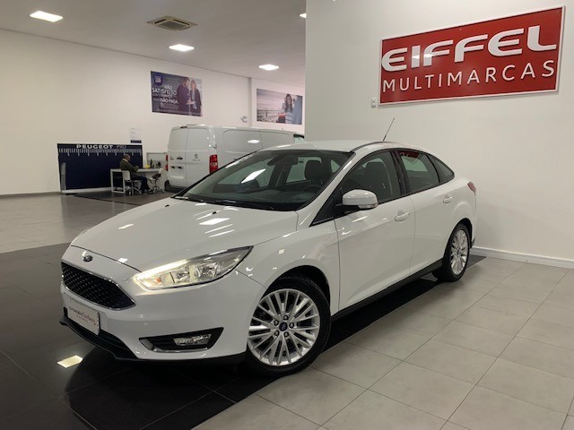 FOCUS 2.0 SE FASTBACK 16V