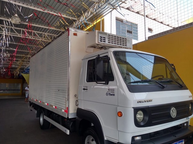 CAMINHÃO WOLKSVAGEM 8-160