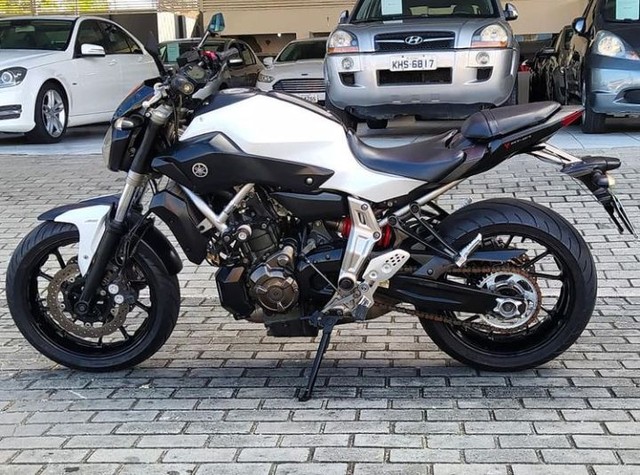 YAMAHA MT07