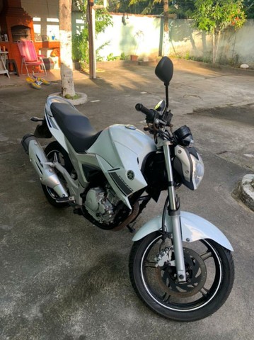 FAZER 250 TOP!