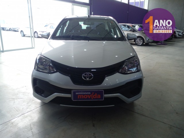 TOYOTA ETIOS SEDAN X 1.5  FLEX 
