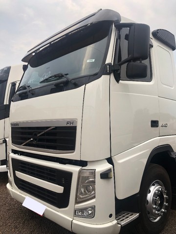 CAMINHÃO FH 440