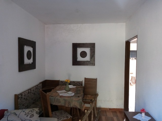 C273 - Duas casas sobrepostas. Cada uma com três dormitórios. - Foto 3