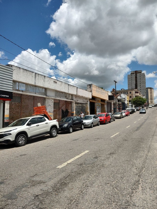 ÁREA COMERCIAL NO CENTRO DE CAMPINA