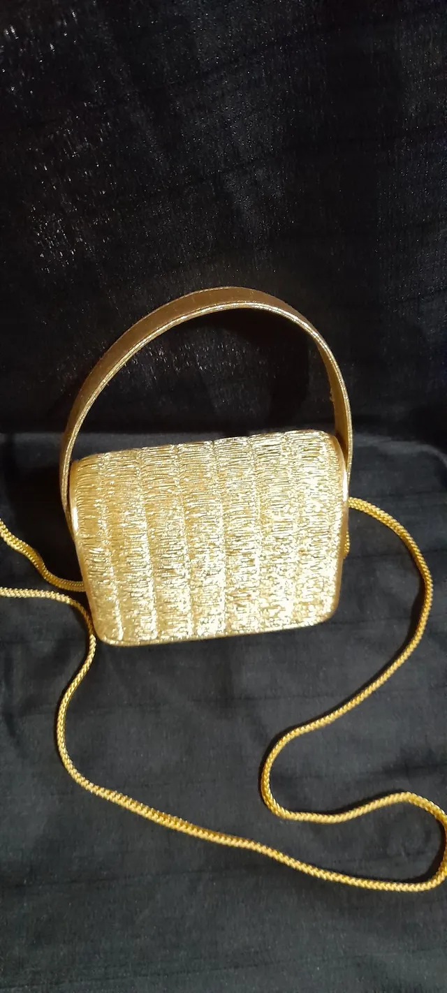 BOLSA DOURADA ELKA