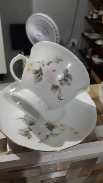 Xícaras de Chá com Pires de Porcelana Schimth e Chinesa - Foto 2