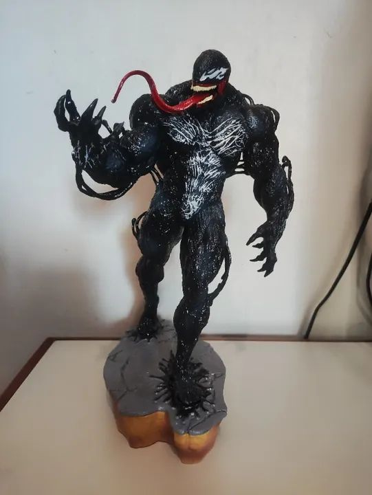 Estátua venom 30cm marvel - Foto 2