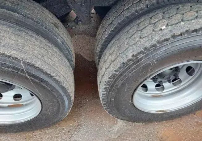 Vw 24250 Caçamba Ano 2010 - Foto 8