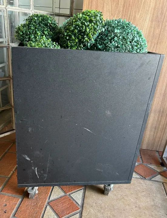Cachepô 80x80 com 4 Rodinhas em MDF - Foto 3