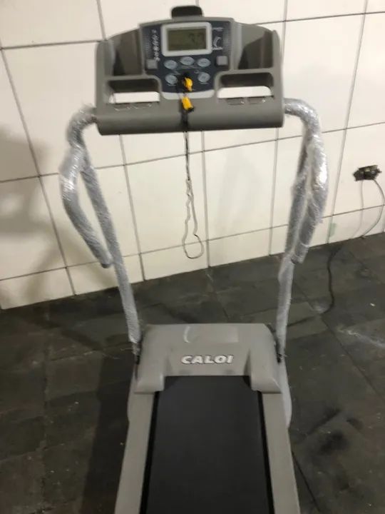 Esteira Caloi Cle 30 com lona nova  - Foto 2