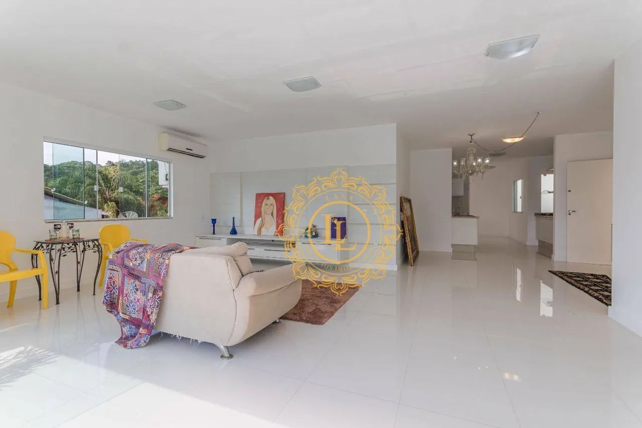 Casa semi mobiliada com 4 dormitórios à venda, Praia dos Amores - Balneário Camboriú/SC - Foto 2
