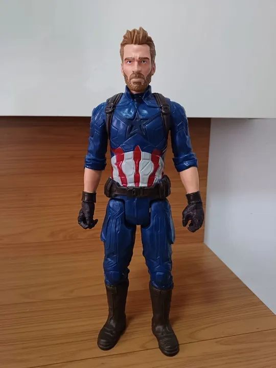Boneco Capitão América Titan Hero - 30 cm