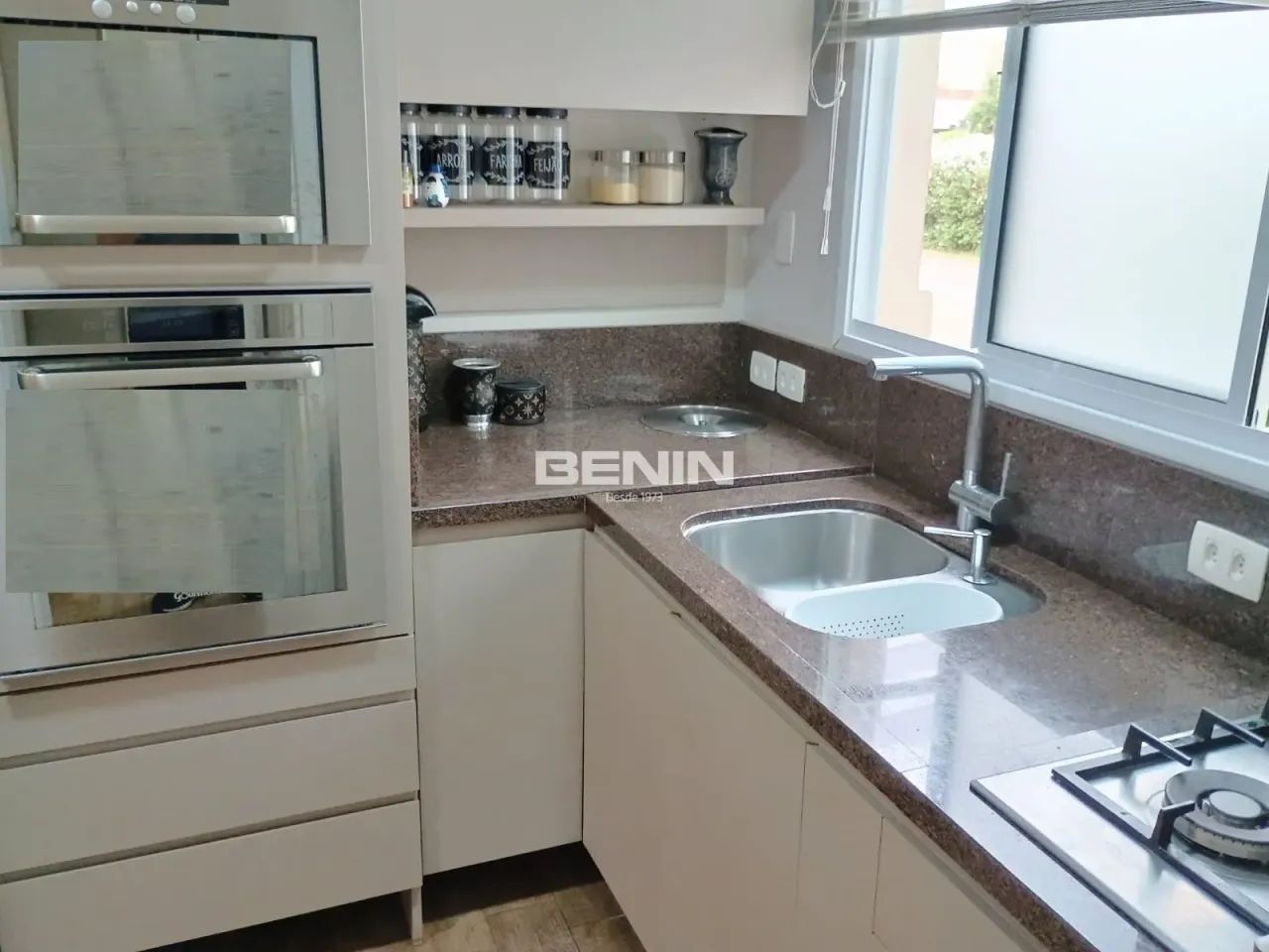 Sobrado em Condomínio em MOINHOS DE VENTO com 226.66 m² , 4 quarto(s) , 1 suíte(s) , 3 vag - Foto 5