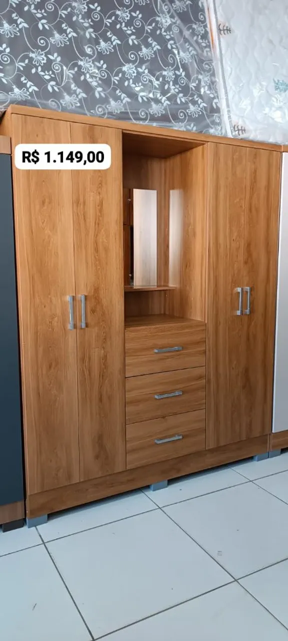 Armário 3 Portas - R$ 1.149,00