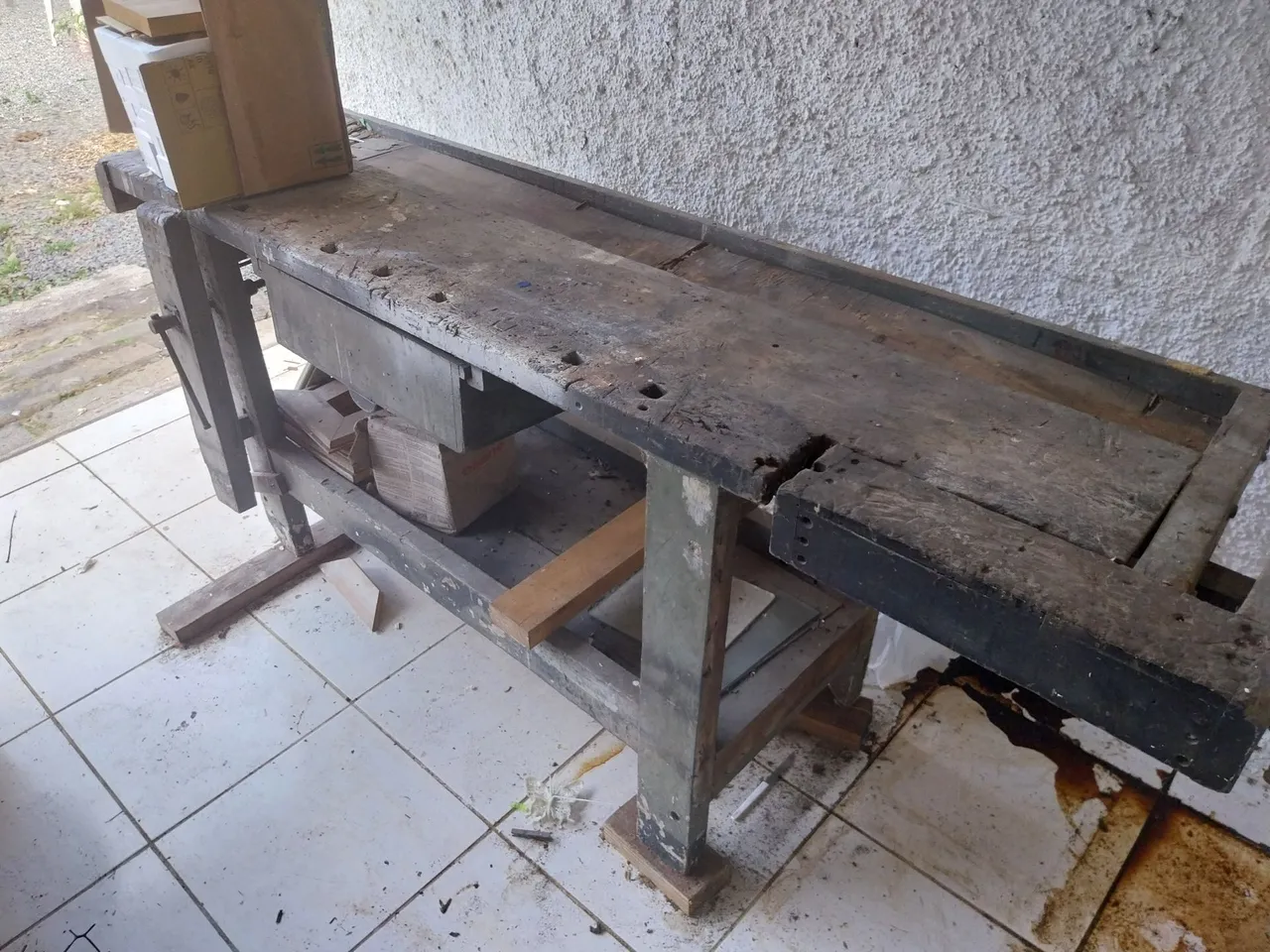 Bancada de madeira