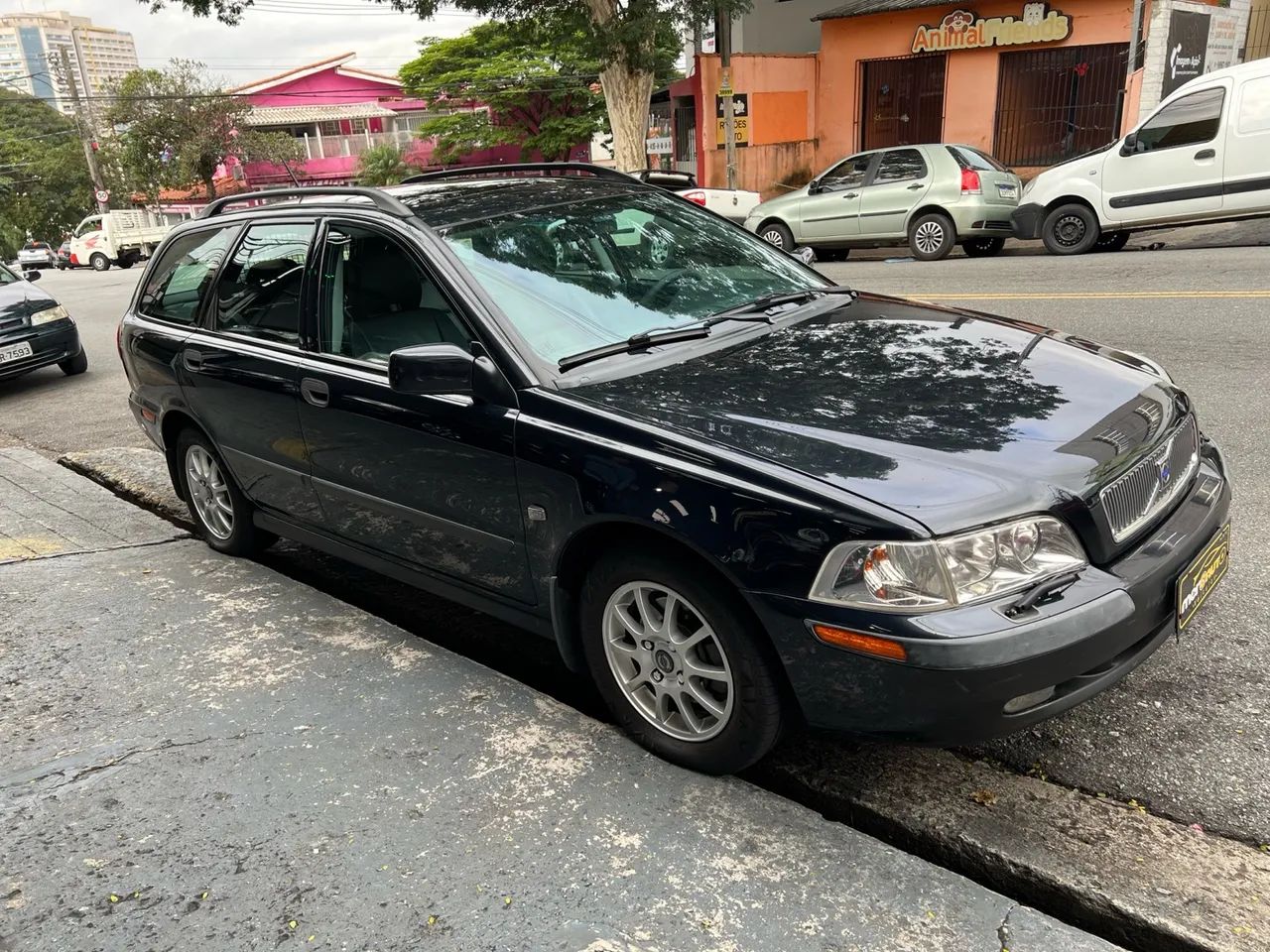 VOLVO V40 ( TETO SOLAR )