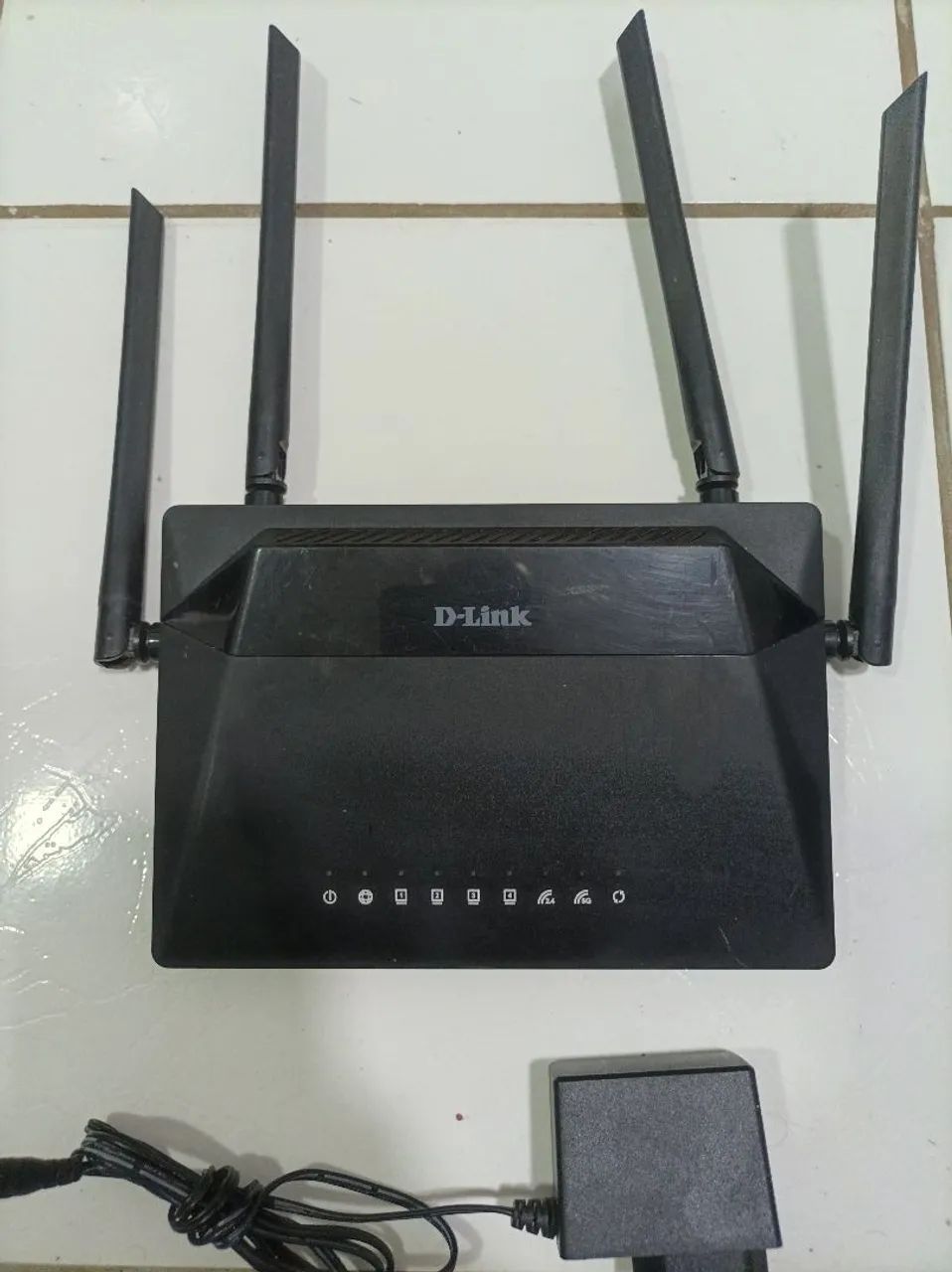 Roteador D-Link com 4 Antenas 