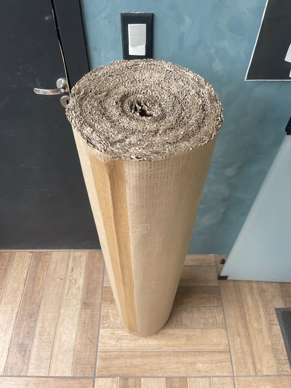 Rolo de papelão 1,20 m X 0,35 cm  - Foto 2