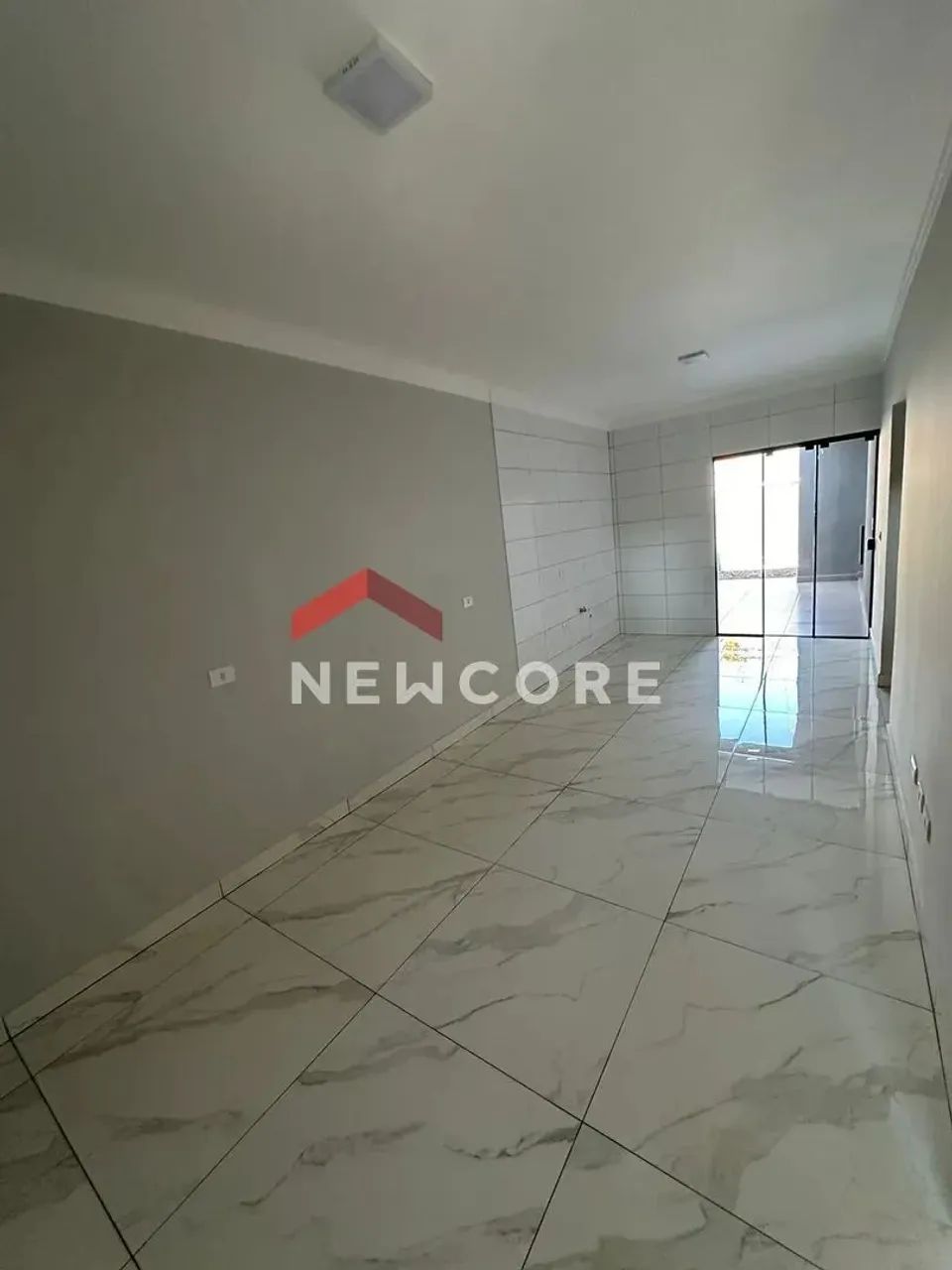 Casa em Rua Maria Joana Bueno de Souza - Parque Residencial Aeroporto - Maringá/PR - Foto 4