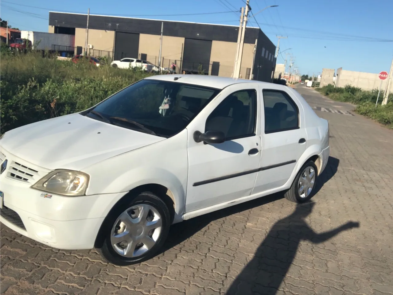 Renault logan 8v