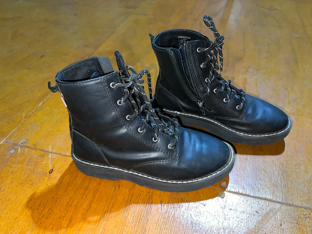 Botas  estilo coturno Zara 35
