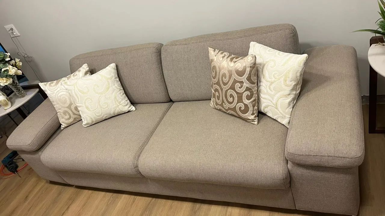 Sofá Luxo64573825231363122