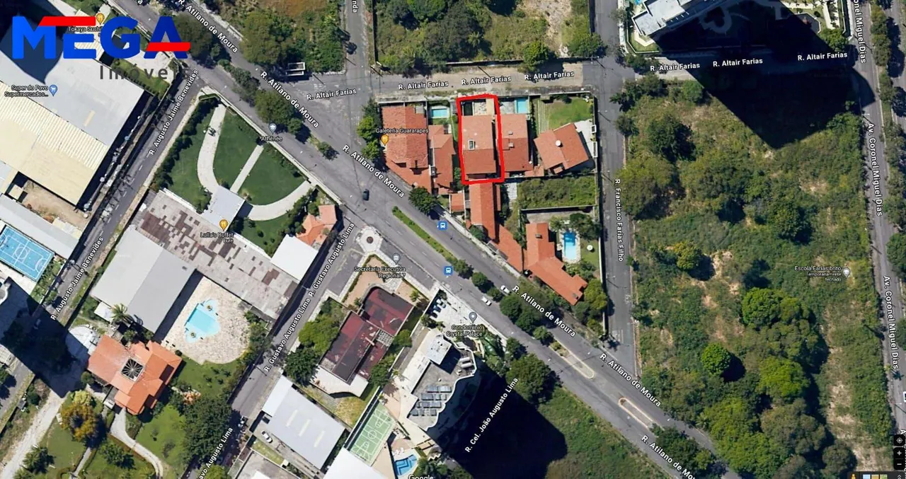 Casa com 5 quartos no bairro Guararapes - Fortaleza/CE
